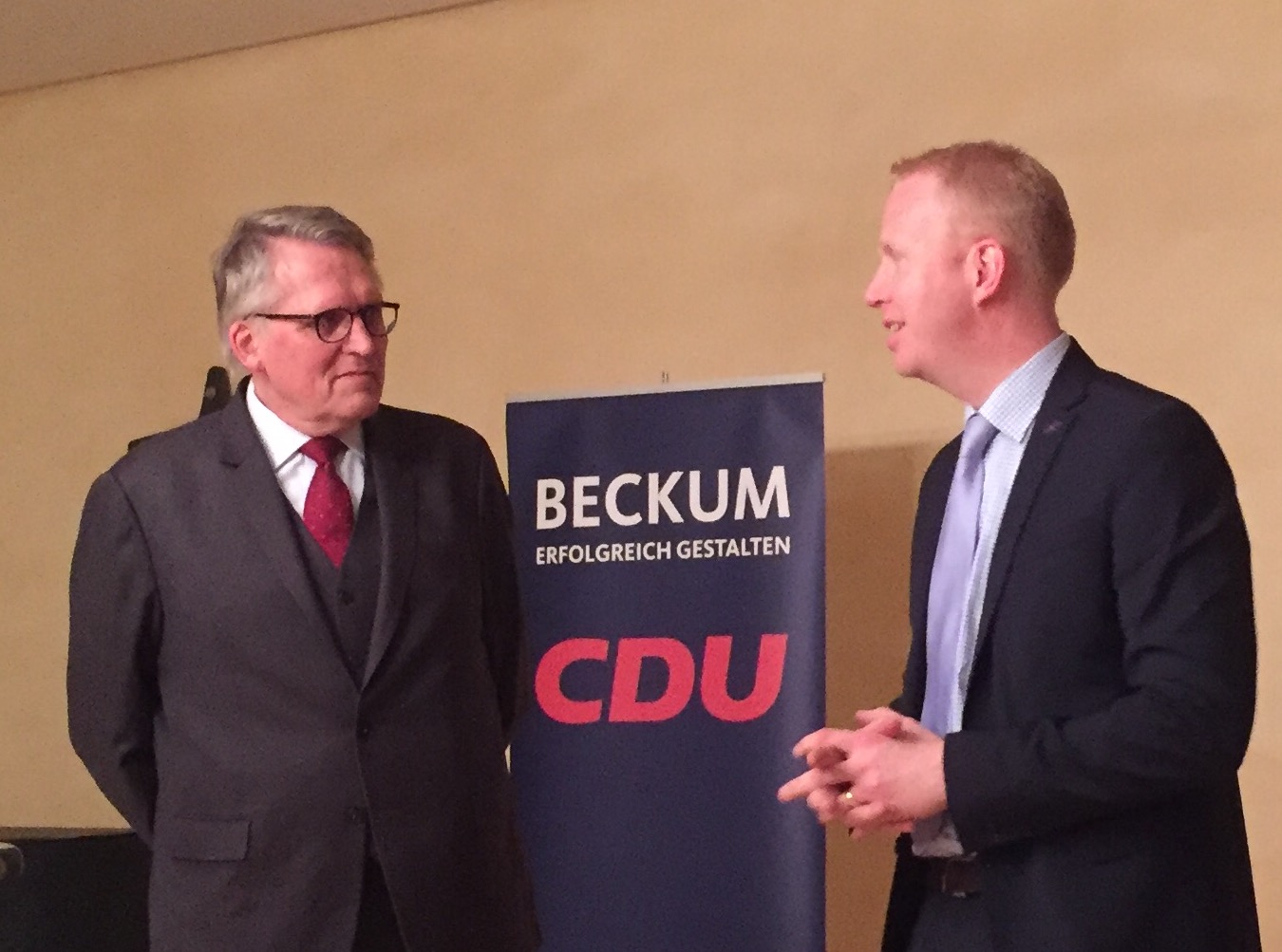 Professor Sternberg und MdL Henning Rehbaum