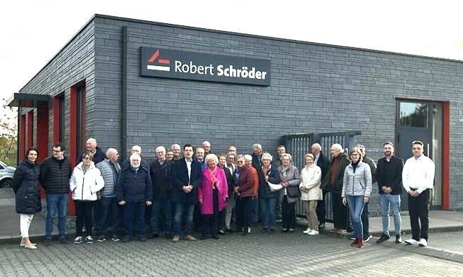Senioren- und CDU-Gste beim Firmenbesuch